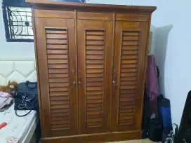 Lemari Jati 3 pintu