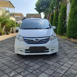 Honda Freed PSD AT 2013 Putih