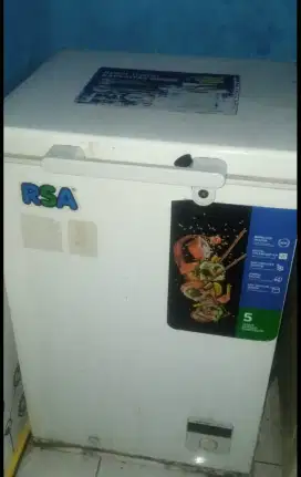 Frezer RSA mini 100 lt masih bagus