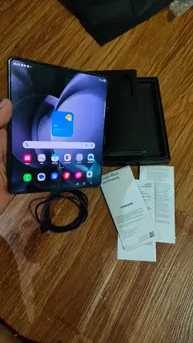 Samsung Z-Fold 5 1 Tb Sein Fullset bisa tt handphone