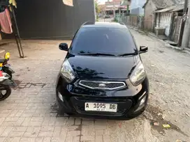 Kia picanto 2013 metik
