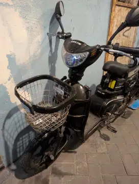 Selis murai  sepedah matic