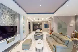 Rumah Crown Golf Furnished bagus mewah
