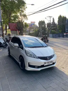 HONDA JAZZ RS MATIC 2012 TAMPILAN Ganteng Siap Pakai