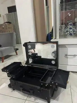 Beauty Case / koper make up / cermin make up / lampu make up