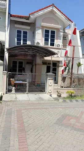 RUMAH 2 LANTAI DHARMAHUSADA MAS, DEKAT GALAXY MALL