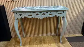 1 SET MEJA KONSUL WARNA ABU- ABU