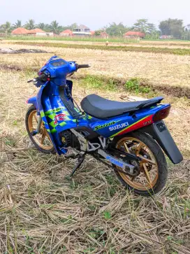 Satria R 2003 seri kenie robert