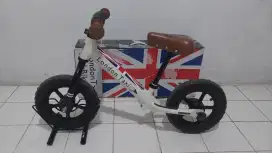 Push bike london taxi