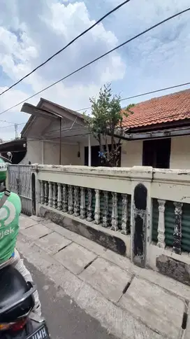 Jual Rumah + Kos-kosan Jakarta Pusat Pasar Senen