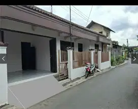 Jual murah solo kota 157 m2 full bangunan