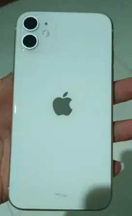 Di jual Iphone11 white 128