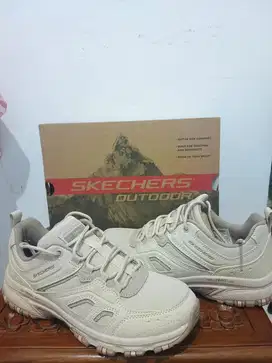 Sepatu Skechers Trail Outdoor