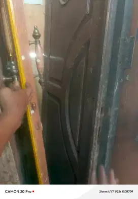 PINTU UTAMA / PINTU KUPU TARUNG JATI LAWAS