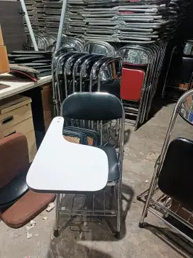 Kursi Lipat Kampus
