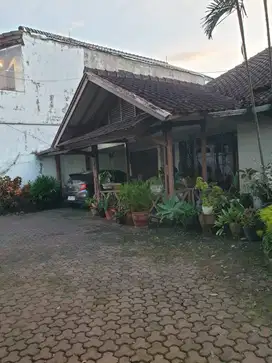 Rumah Murah Terawat Harga Njop Lokasi Strategis di sayap Batununggal.
