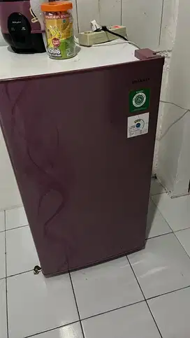Kulkas second satu pintu sharp