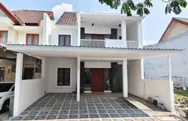 ‼️JUAL CEPAT‼️Rumah 2 Lantai Siap Huni diPerum Elit The Gayungsari SBY