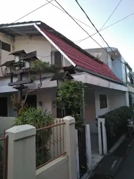 Rumah luas murah siap huni strategis di Cipete Gandaria Jaksel.