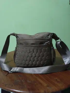 tas wanita slempang bag preloved bekas murah