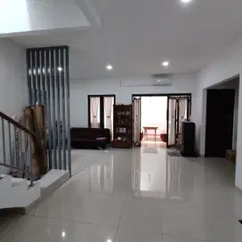 Dijual cepat murah rumah Hoek di Cluster Asera One South Harapan Indah