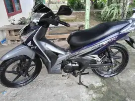 Jual cepat Supra x125 helm in