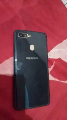 Handphone Oppo a7 ram 4/64