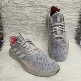Sepatu Running Adidas Fluidflow grey coral
Original Second Branded