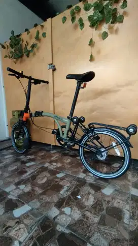 Sepeda Lipat 16 inch mulus baru dipakai beberapa kali