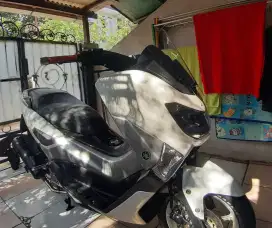 NMAX OLD 2019 PUTIH