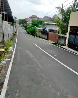 TANAH MUDING KEROBOKAN LINGKUNGAN TENANG