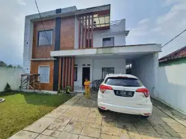 Di Jual Rumah/Villa pribadi view Gunung Salak
