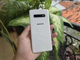 Samsung Galaxy S10 Plus - 12/1TB - Garansi Resmi SEIN