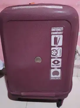 Koper bagasi pesawat