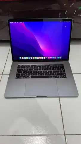 MACBOOK PRO TOUCHBAR 15 INCH 2016 i7 16/512