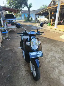 scoopy stylish 2020