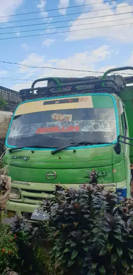 Truk hino dutro 125 LT