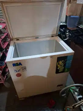 FREZEER box RSA 199 L