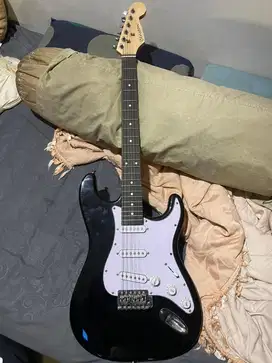 Gitar benstone stratocaster