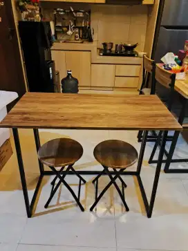 INFORMA SET MEJA LIPAT 2 BANGKU COKLAT WALNUT PRELOVED