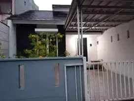 Sewa rumah tahunan seputaran BSD, akses Tol, KRL, bebas banjir
