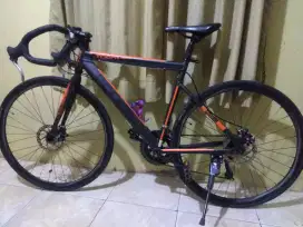 Roadbike element tronto police