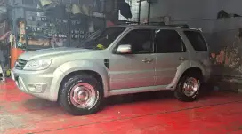 Ford Escape 2010 Mint Condition