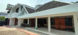 Disewakan Rumah bisa utk Usaha di Hanglekir Kebayoran Baru Jakarta Sel