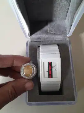 Jam gucci ceramic dan cincin perak batu saphire