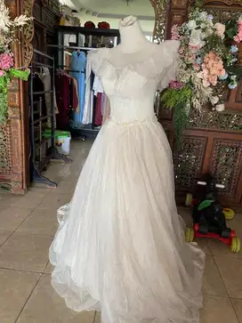Di jual cepat gaun prewedding sabrina
