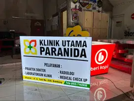Neon Box Apotek dan Klinik