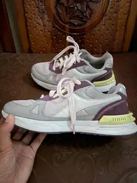 sepatu diadora size 37