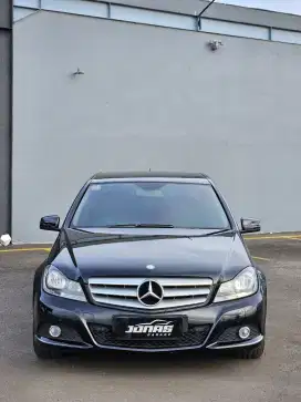 Mercedes-Benz C200 CGI thn  2013 B