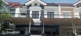 Disewakan rumah  2 lantai di  Harapan Indah  Bekasi